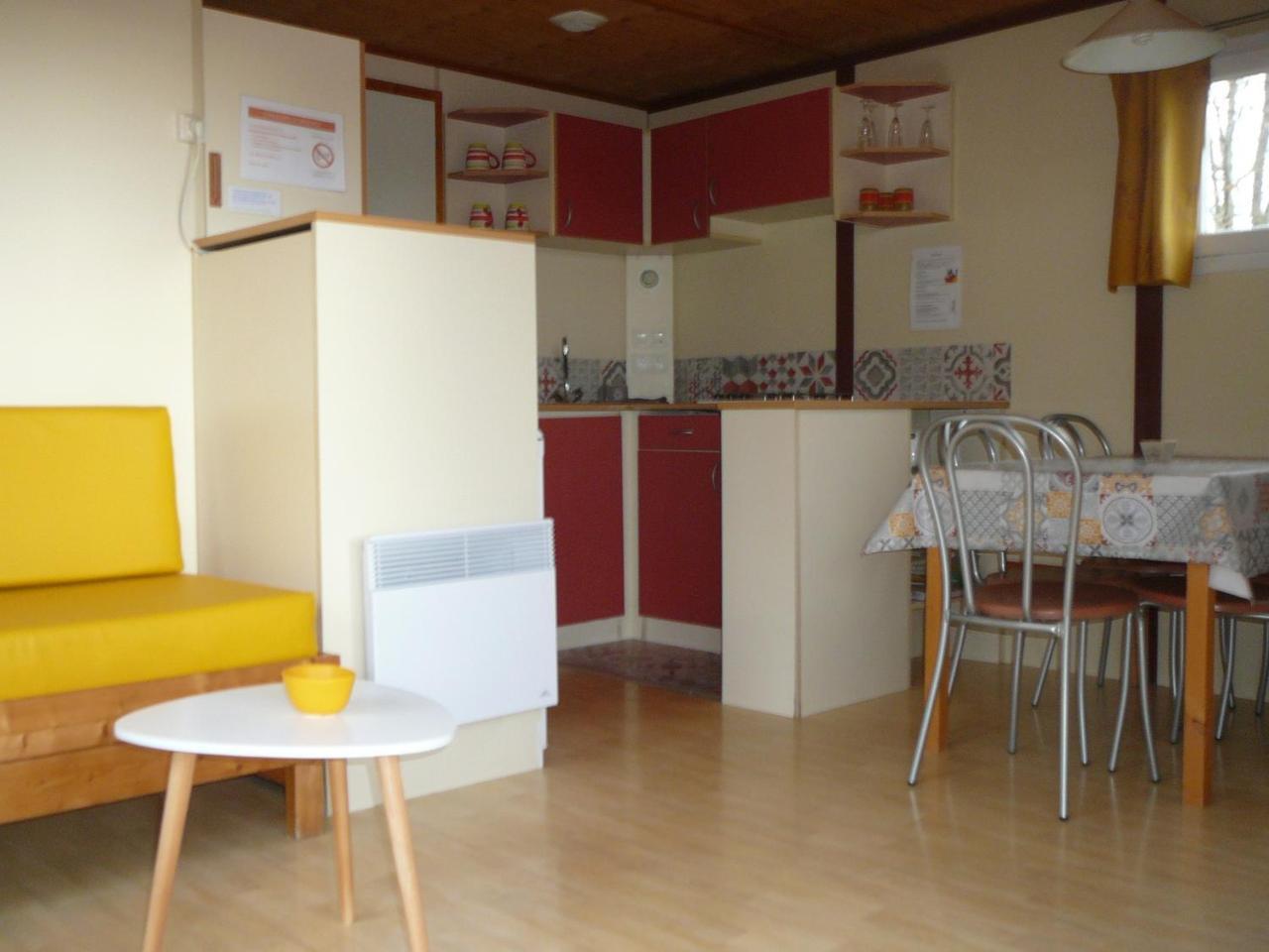 Les Chalets Des Mousquetaires Mirepoix  Экстерьер фото